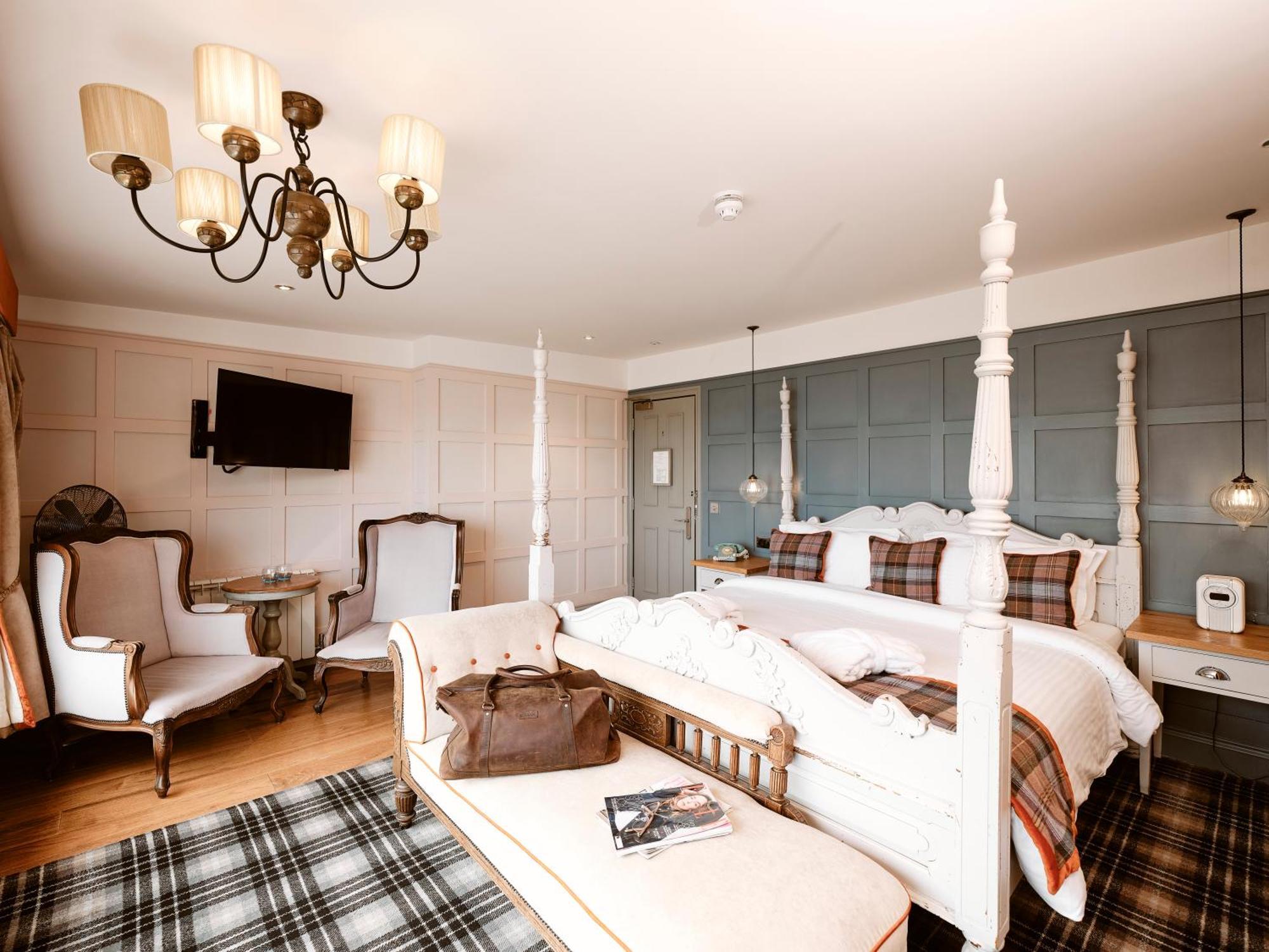 Old Court House Inn St Aubin Екстериор снимка