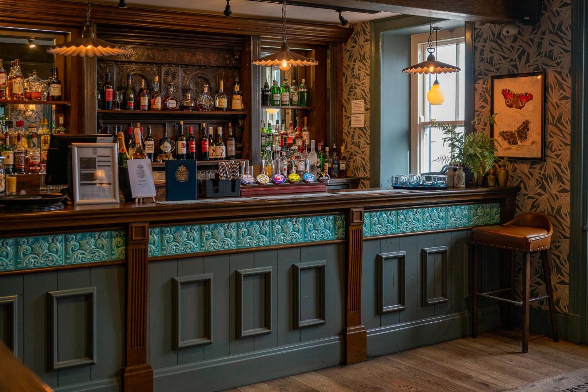 Old Court House Inn St Aubin Екстериор снимка
