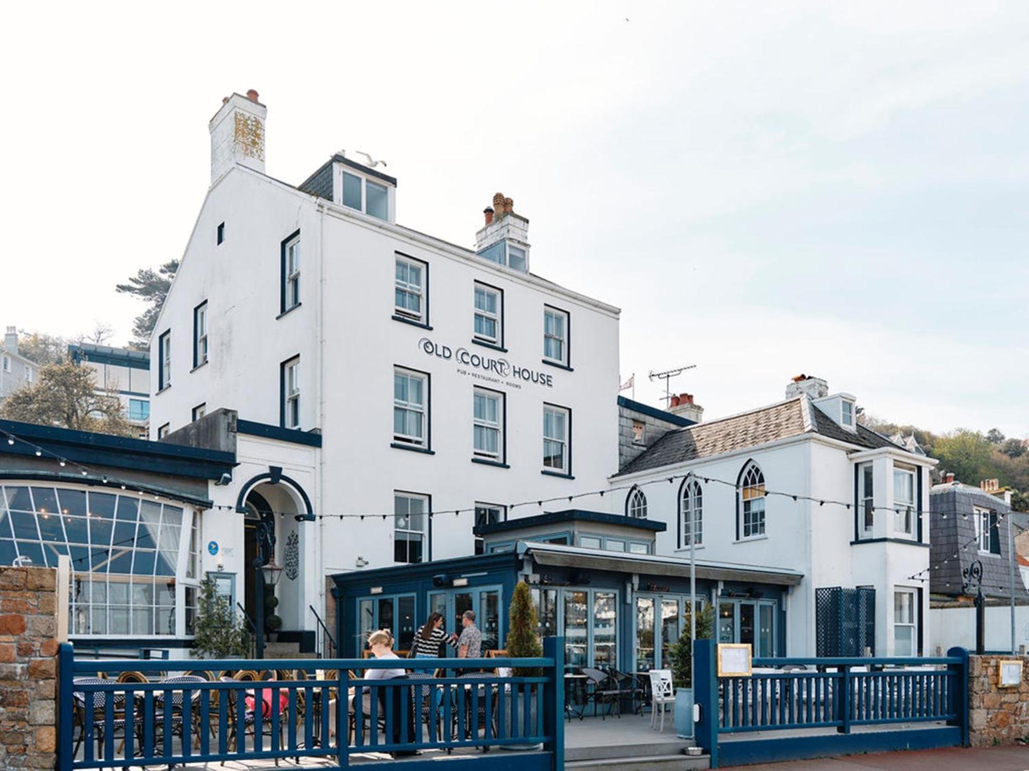 Old Court House Inn St Aubin Екстериор снимка